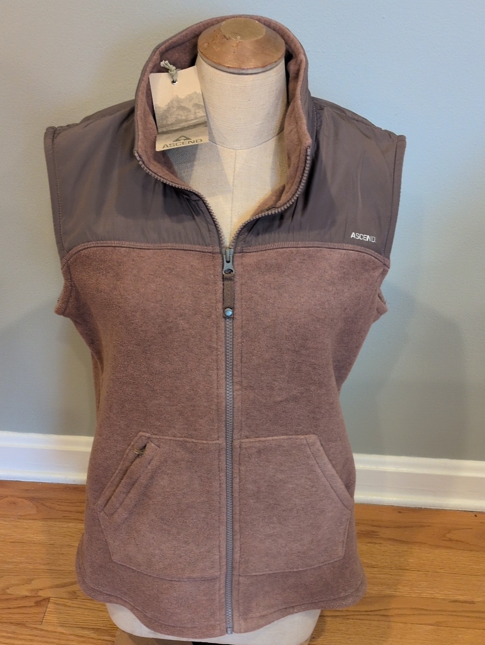 New Ascend Women's Mauve & Taupe Trek Fleece Vest Etruscan Heather Large